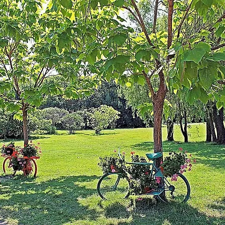 Hotell Duni Village Dyuni
