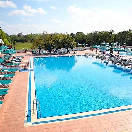 Hotell Duni Village