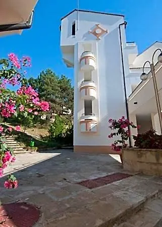 Hotell Duni Village