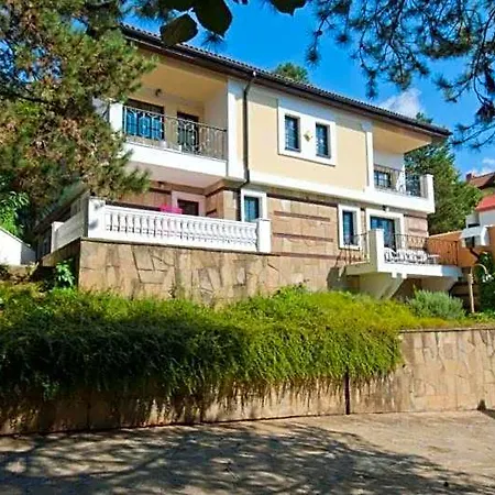 Hotell Duni Village